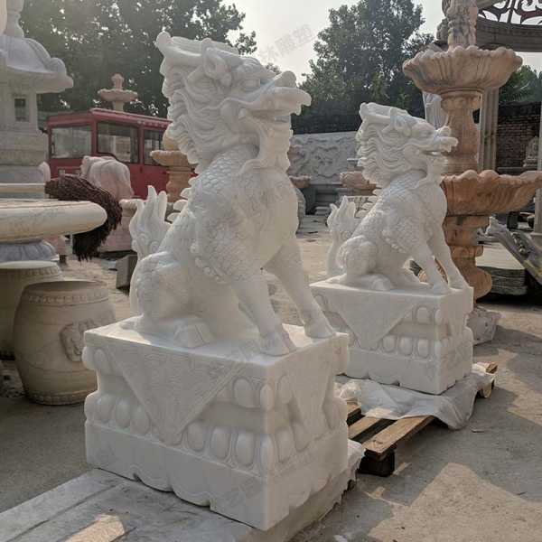 什么是傳統景觀中的藝術雕塑呢？